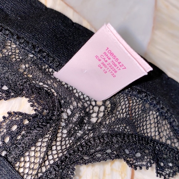 VS V-String Very Sexy  Black Thong Panty Lace Mesh Small - Picture 5 of 8